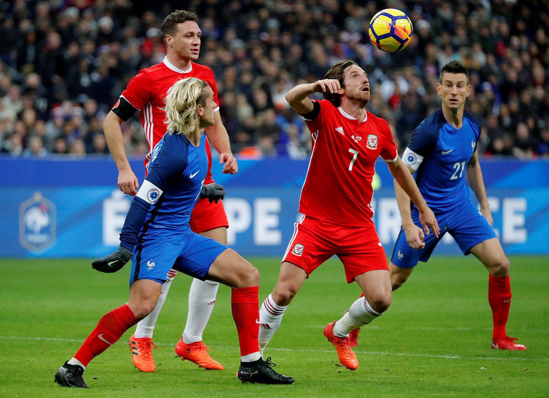 法国:击败威尔士豪取欧预赛小组第一 法国:击败威尔士豪取欧预赛小组第一