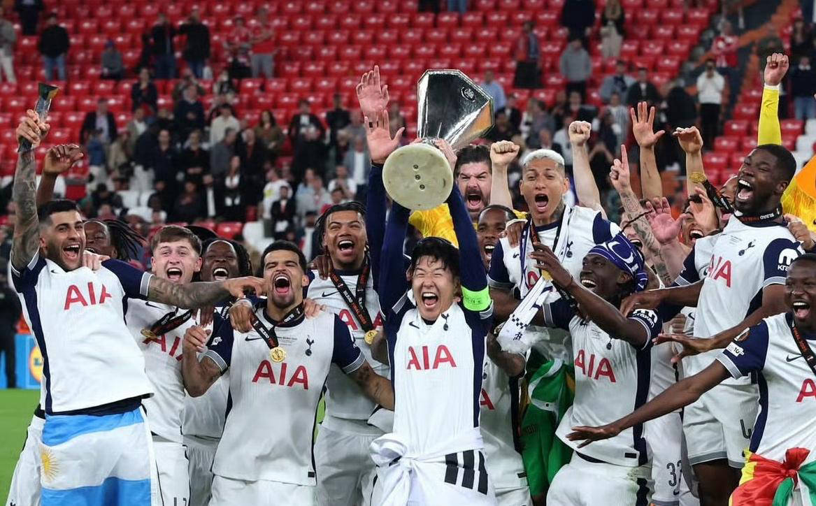 皇马迎战热刺,将上演一场激烈对决 皇马迎战热刺,将上演一场激烈对决