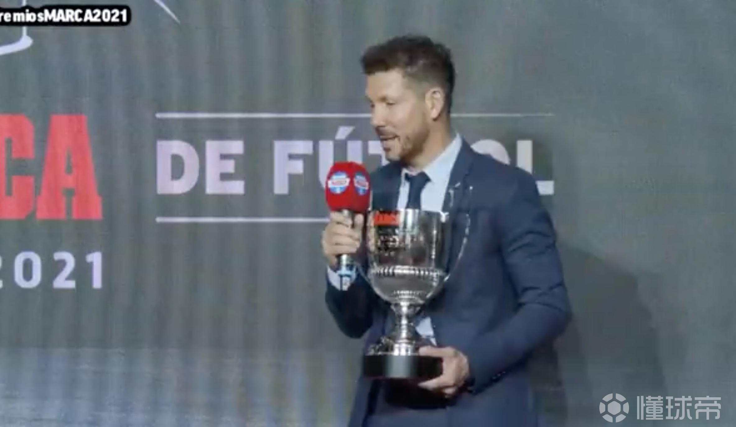 开云体育登录-关于勇士主帅再度获得最佳教练称号的信息