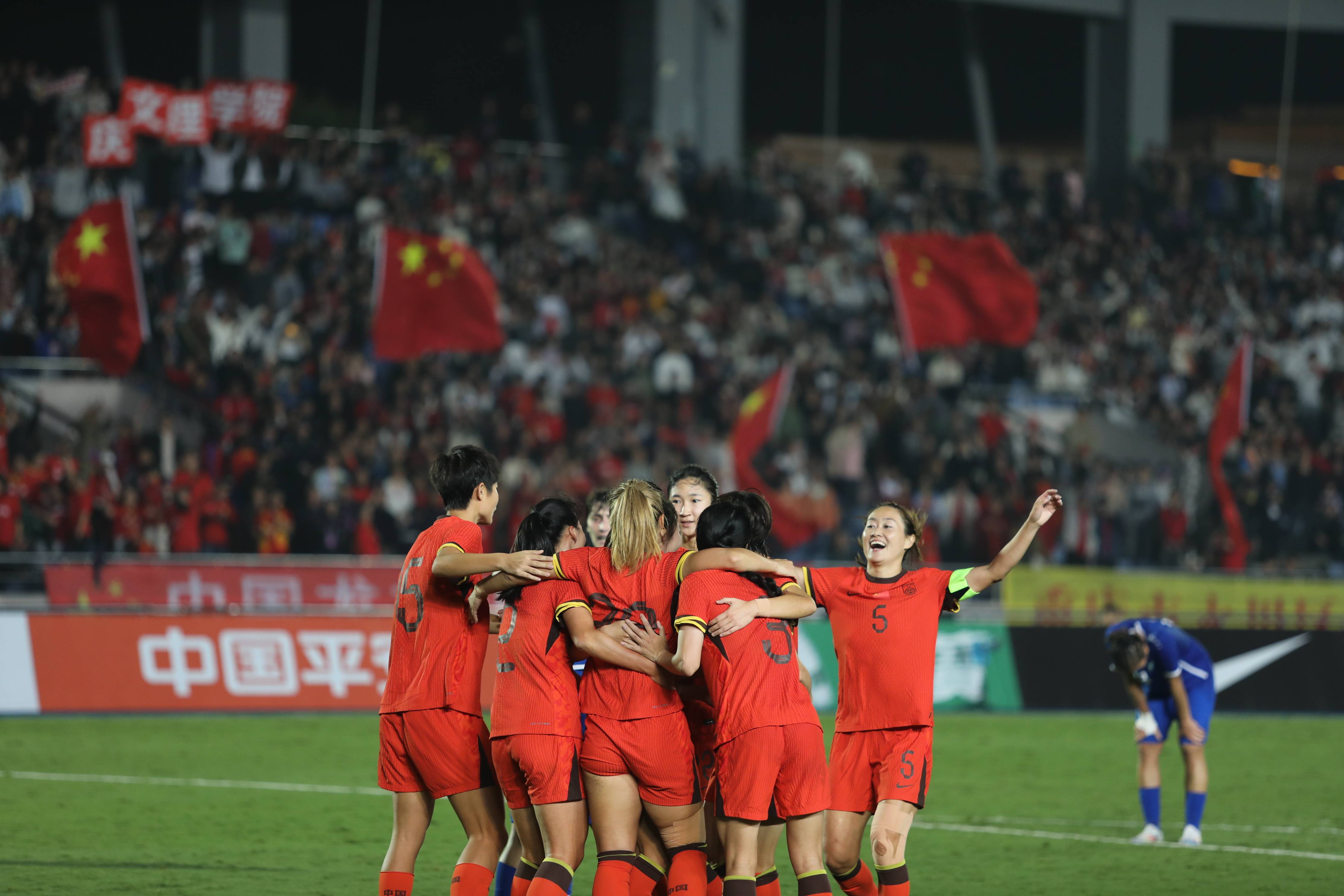 中国女足取得国际大赛的冠军 中国女足取得国际大赛的冠军