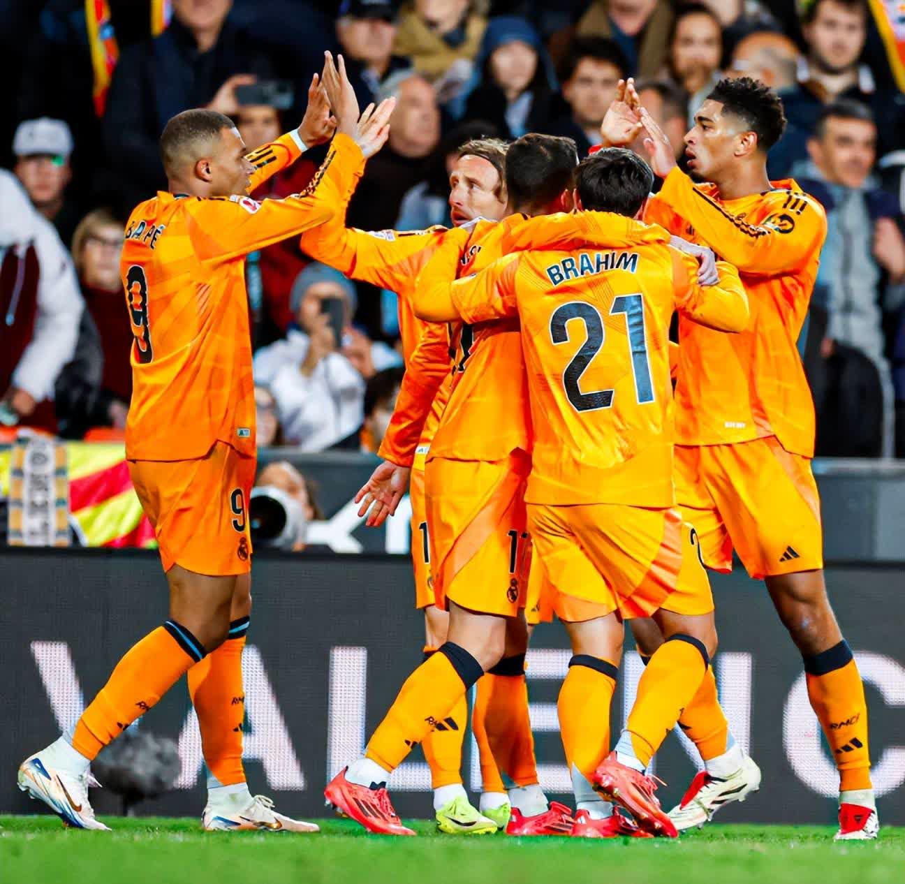 开云体育登录-圣马力诺队勇敢团结，誓取高位