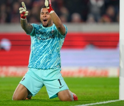 开云体育登录-弗赖堡主场压哨绝杀，球迷狂欢欢腾的简单介绍