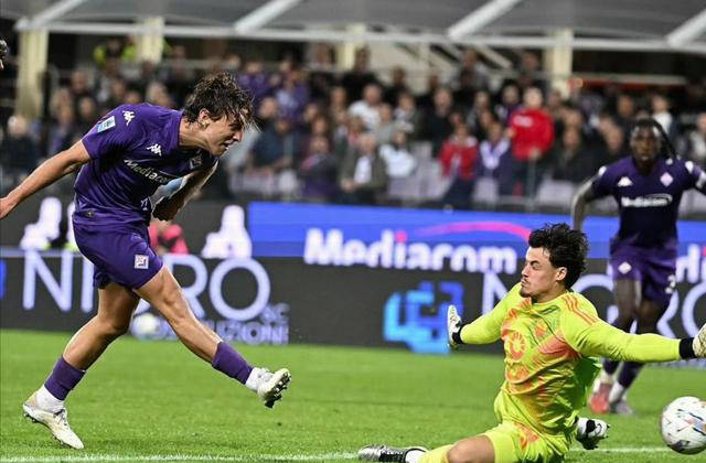 开云体育app-佛罗伦萨客场大败，主帅面临压力加大