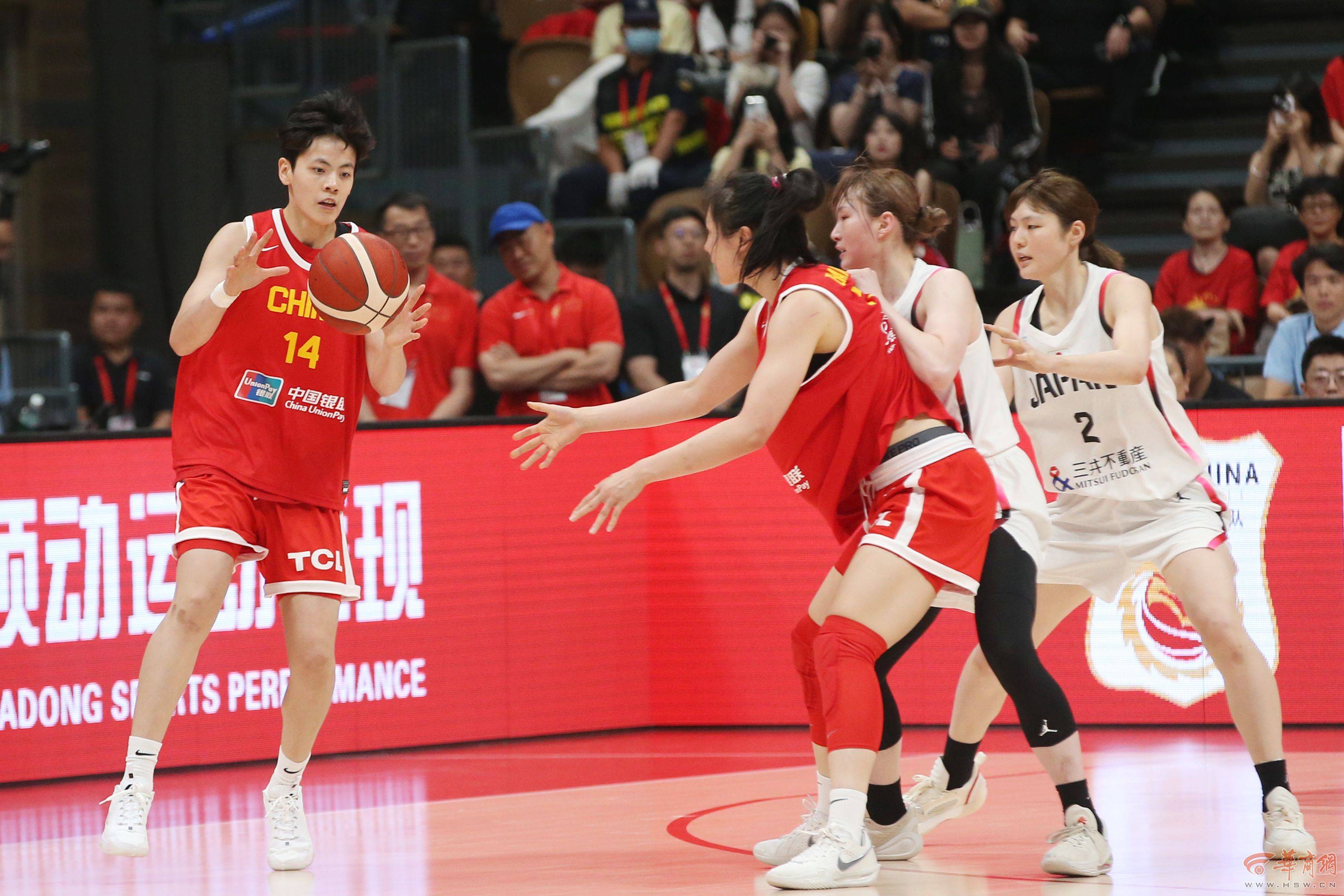 开云体育登录入口-新赛季篮球联赛开启，球迷热情高涨