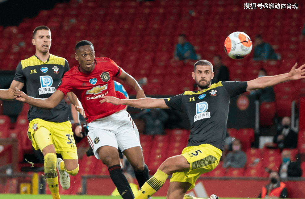 南安普顿客场击败对手,表现抢眼 南安普顿客场击败对手,表现抢眼