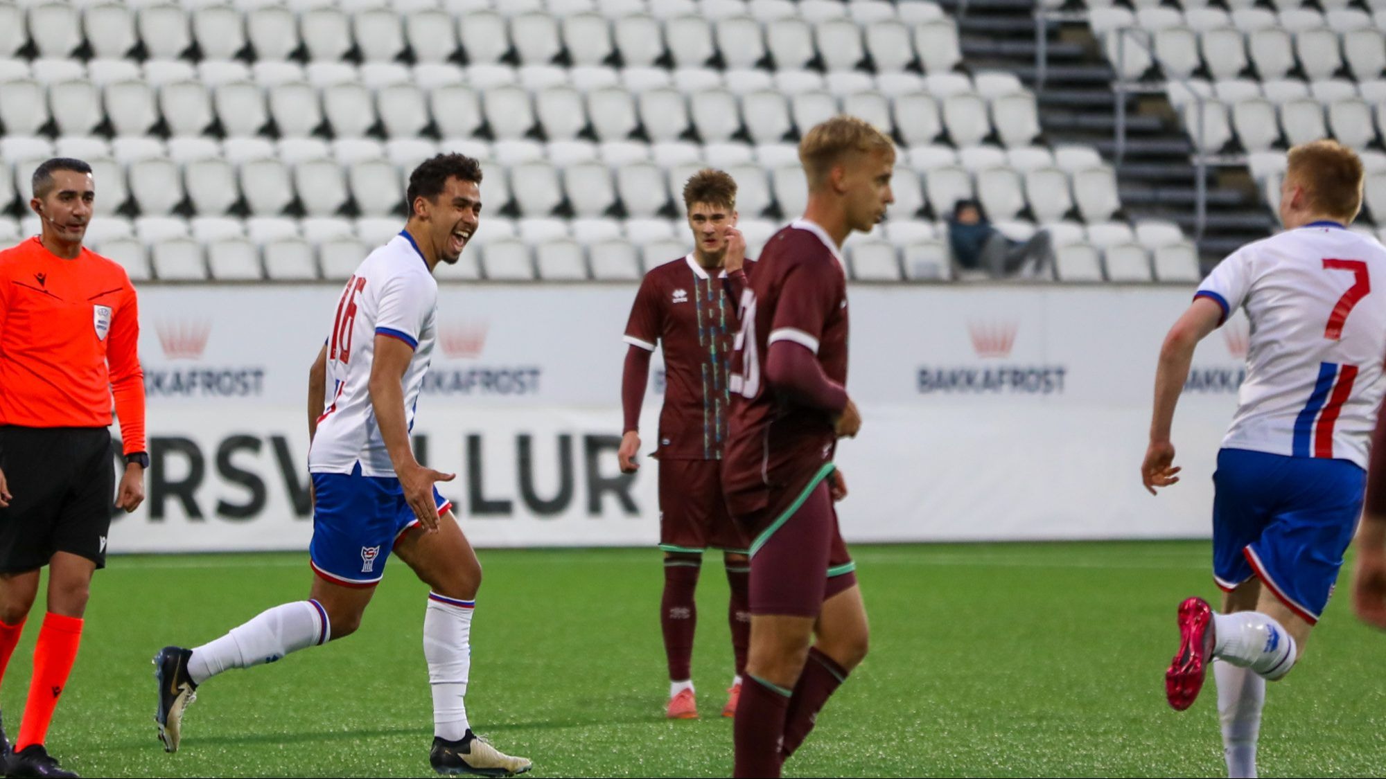 俄罗斯表现出色，晋级欧锦赛小组赛