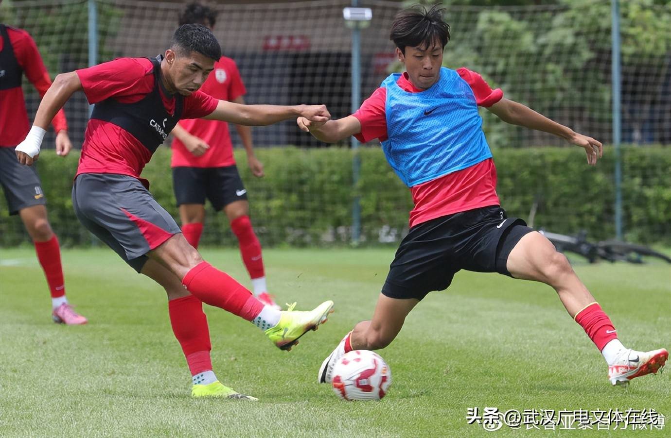 开云体育入口-长春亚泰迎战亚洲联赛，士气高昂备战的简单介绍