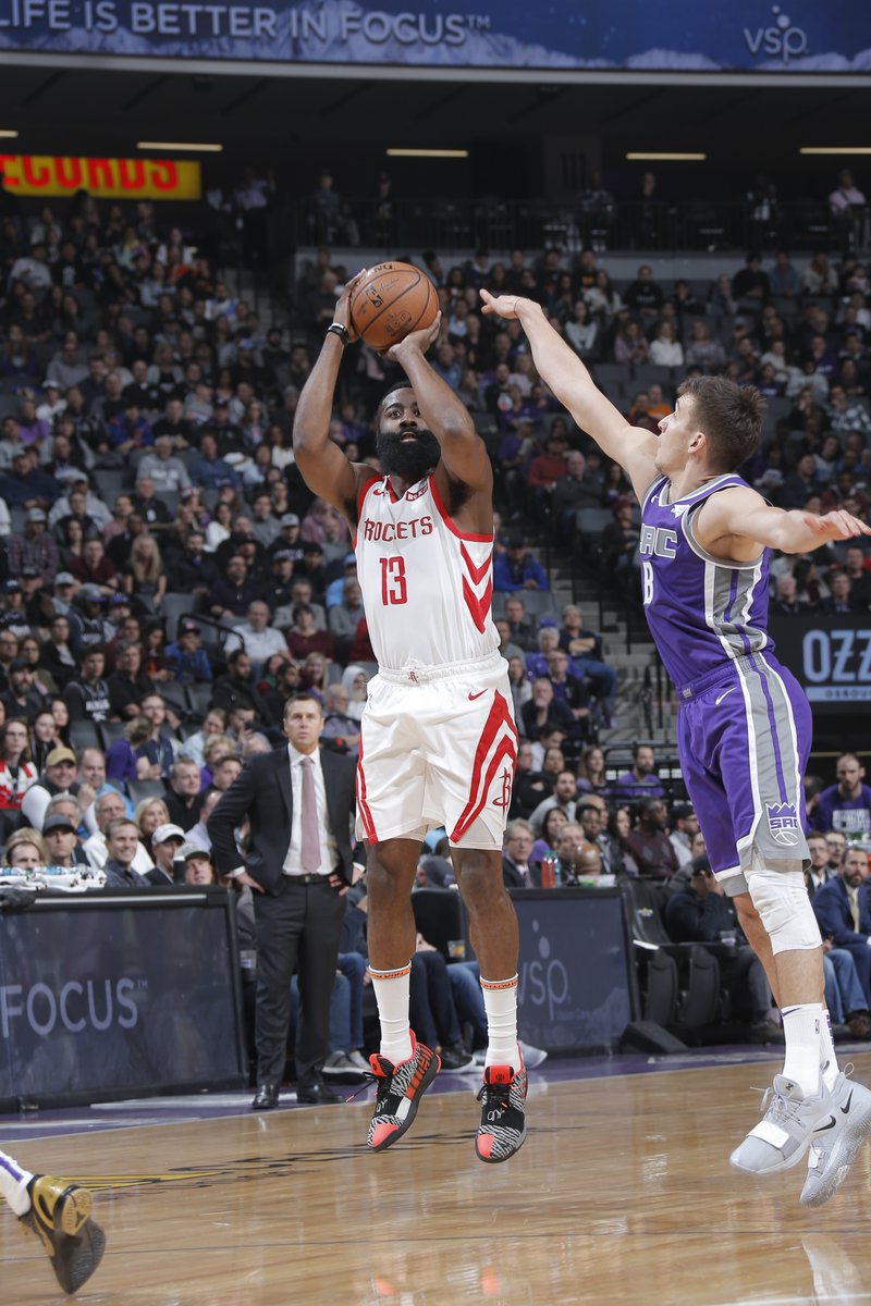 开云体育-包含国王连胜结束，灭火箭晋级次轮的词条