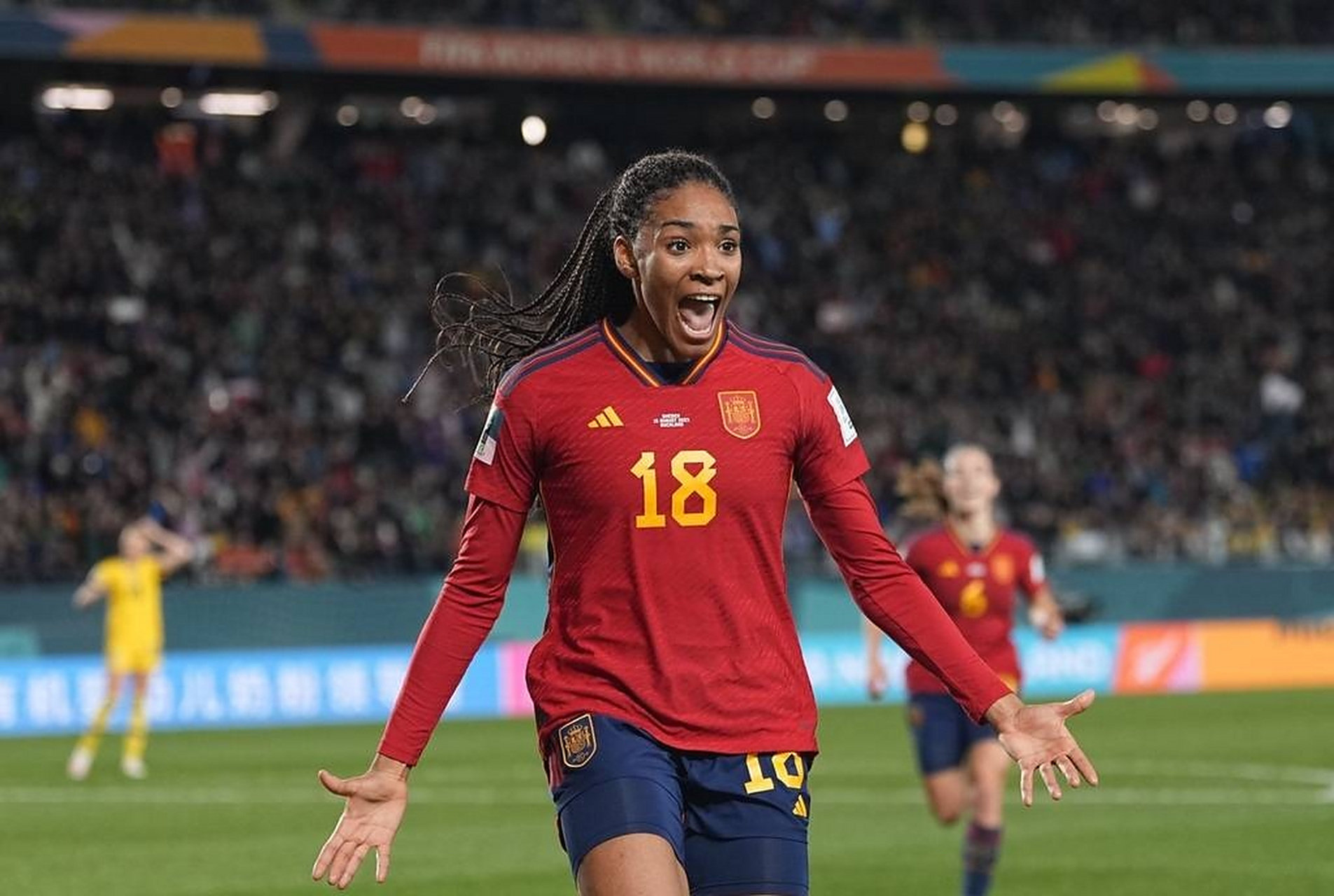 西班牙女足队员获得助学金,为表彰杰出表现 西班牙女足队员获得助学金,为表彰杰出表现