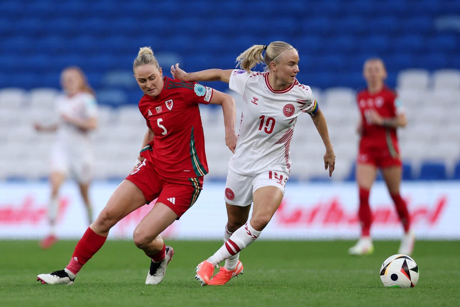 德国女足队员获得最佳射手奖