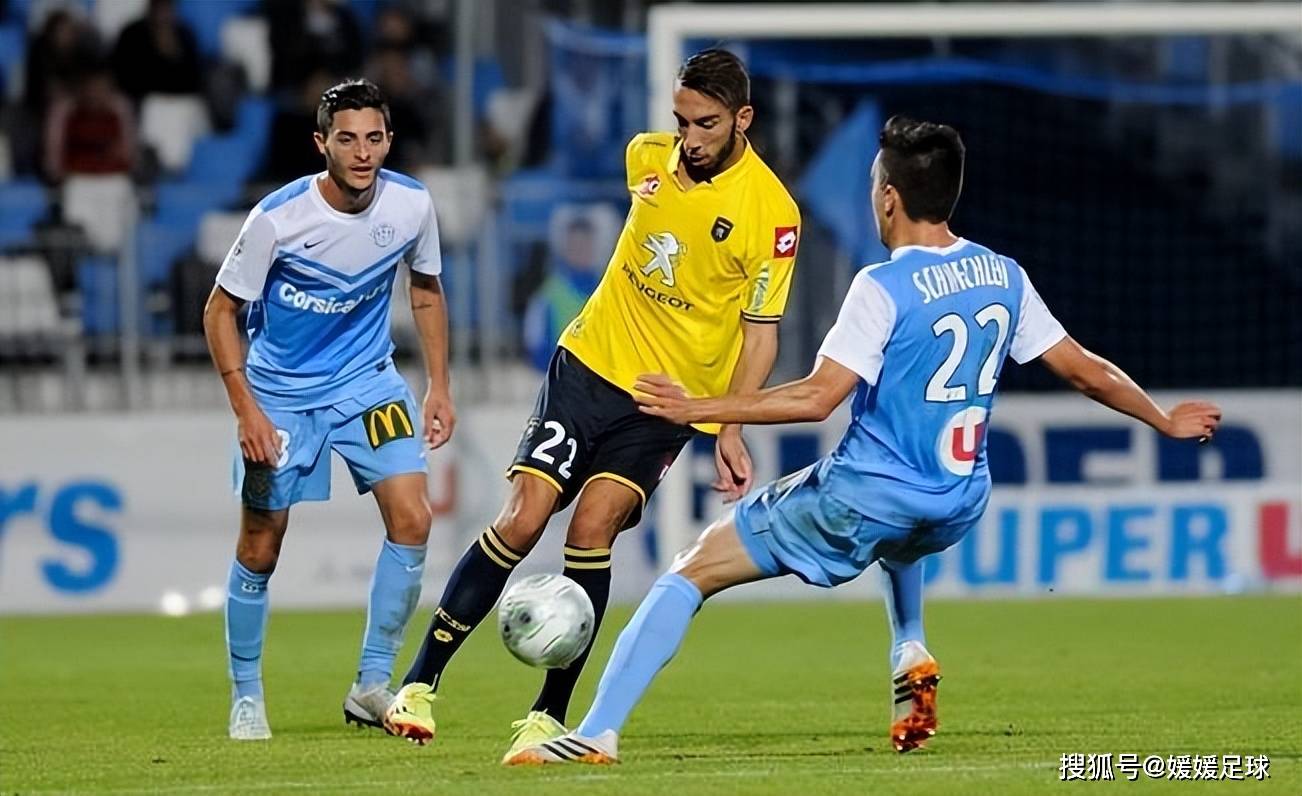 开云体育在线登录-足球联赛即将迎来金秋赛季高潮，谁能夺魁的简单介绍