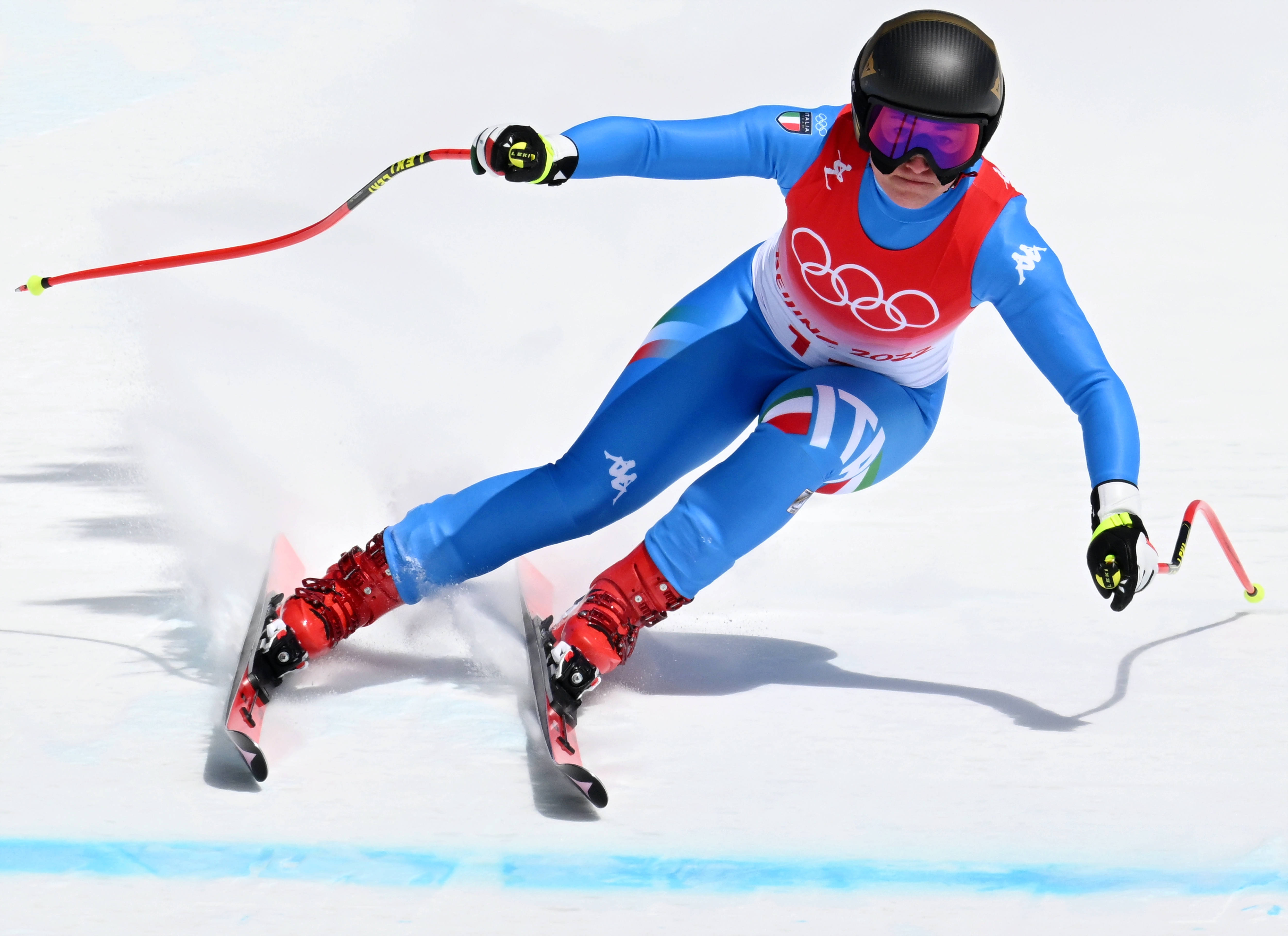 包含滑雪艺术:选手优雅滑行展现技艺的词条 包含滑雪艺术:选手优雅滑行展现技艺的词条