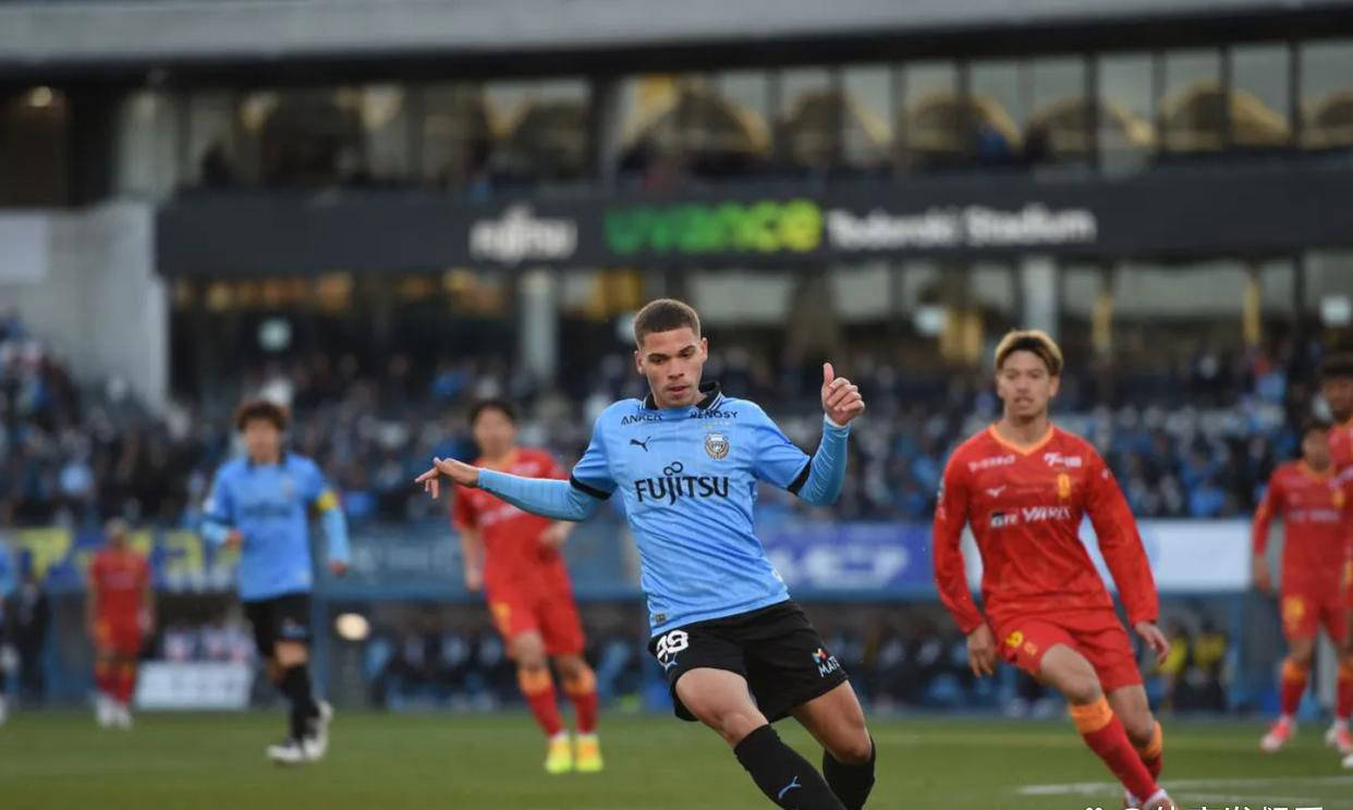 开云体育在线-日本川崎前锋队表现出色，获得胜利